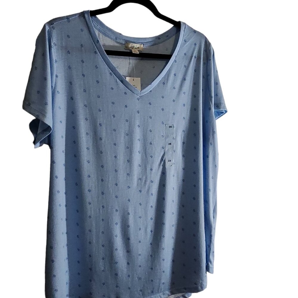 Women’s Style & Co. 2X Micro Paisley Sky Blue V-neck, short sleeve top